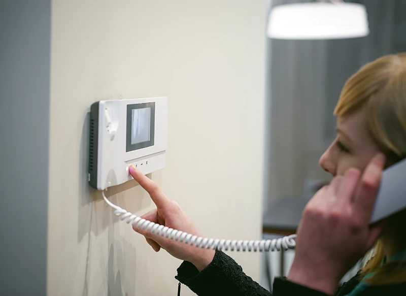 interphone et sécurité par Sofradel à Paris interphone et sécurité par Sofradel à Paris